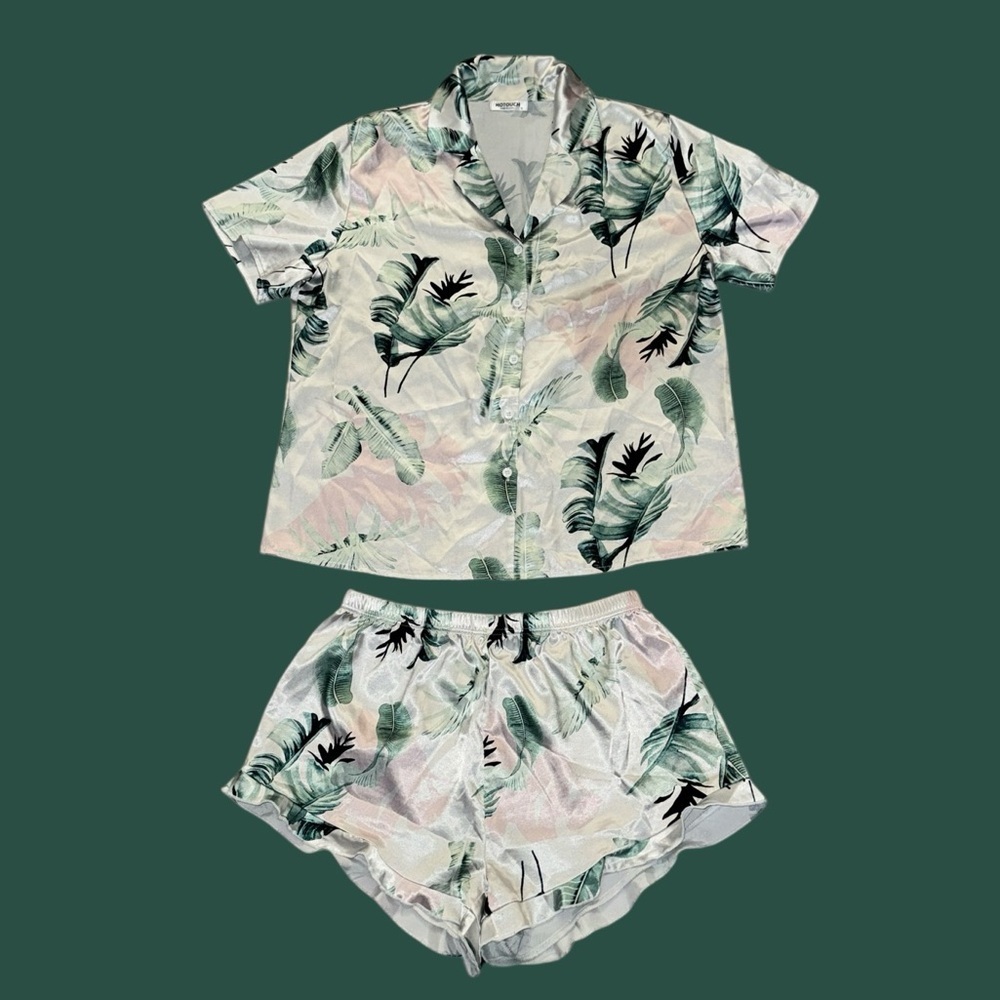 Tropical Palm Leaf Print Satin White Green Pajama Set Shirt Shorts Women’s
